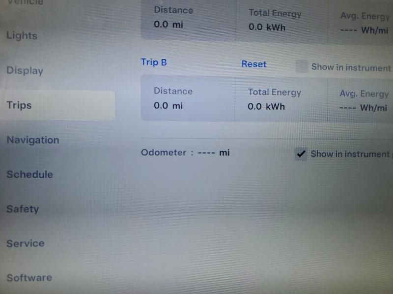 Photo 9 from auction – 2015 TESLA MODEL S 85 with VIN 5YJSA1H19FF082832