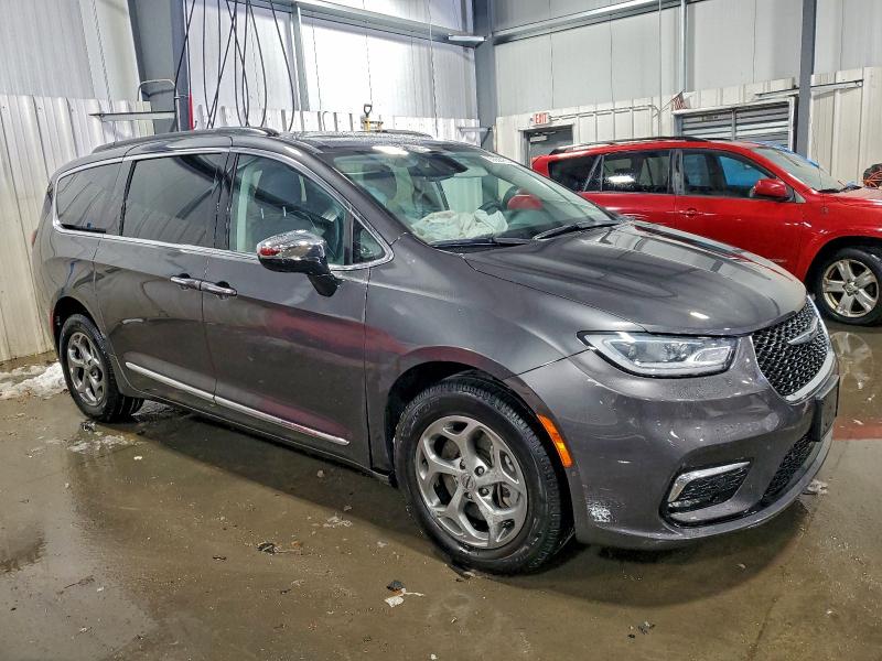 Photo 4 from auction – 2023 CHRYSLER PACIFICA L with VIN 2C4RC3GG3PR513987