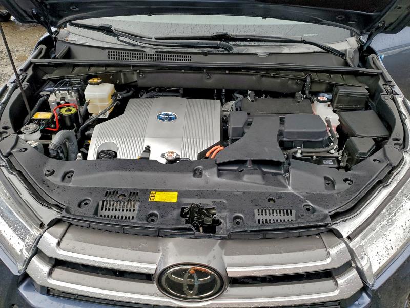 Zdjęcie 12 z aukcji – 2019 TOYOTA HIGHLANDER z VIN 5TDDGRFH0KS054171