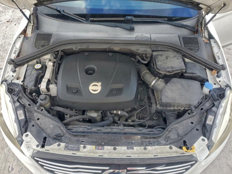 Photo 12 from auction – 2015 VOLVO XC60 T5 PR with VIN YV440MDKXF2678723