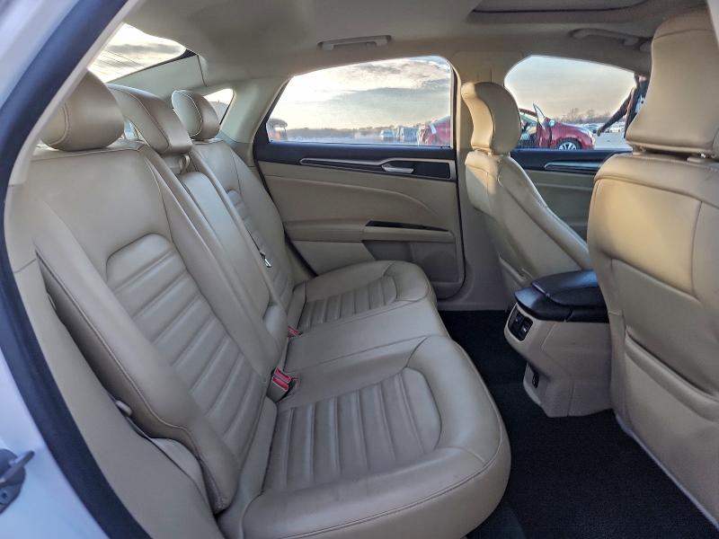 Photo 10 from auction – 2016 FORD FUSION SE with VIN 3FA6P0HD9GR170001