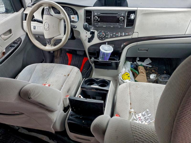 Photo 8 from auction – 2013 TOYOTA SIENNA LE with VIN 5TDKK3DC6DS396706