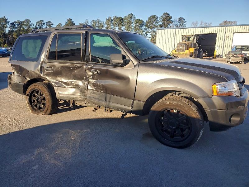 Photo 4 from auction – 2016 FORD EXPEDITION with VIN 1FMJU1GT4GEF36893