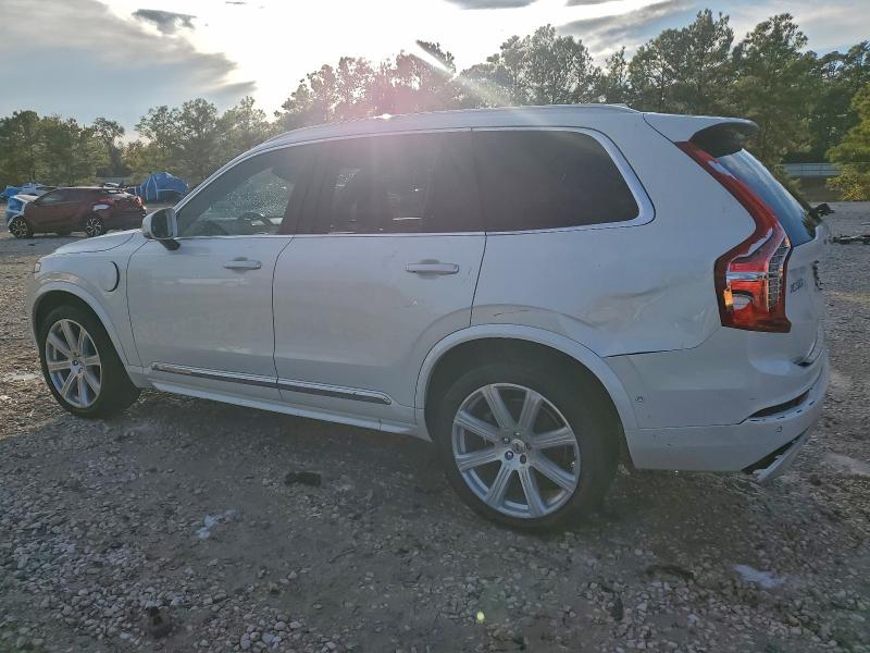 Photo 2 from auction – 2017 VOLVO XC90 T8 with VIN YV4BC0PL0H1108167