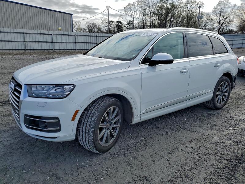 AUDI Q7 PREMIUM 2018 with VIN WA1LHAF75JD039221 - Photo from auction