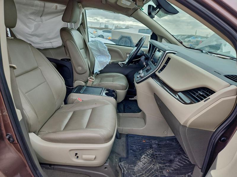Photo 7 from auction – 2020 TOYOTA SIENNA with VIN 5TDYZ3DC8LS045803