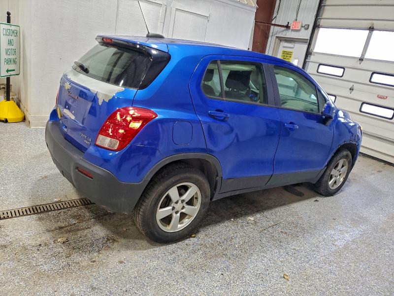 Photo 3 from auction – 2016 CHEVROLET TRAX LS with VIN KL7CJNSB7GB610057