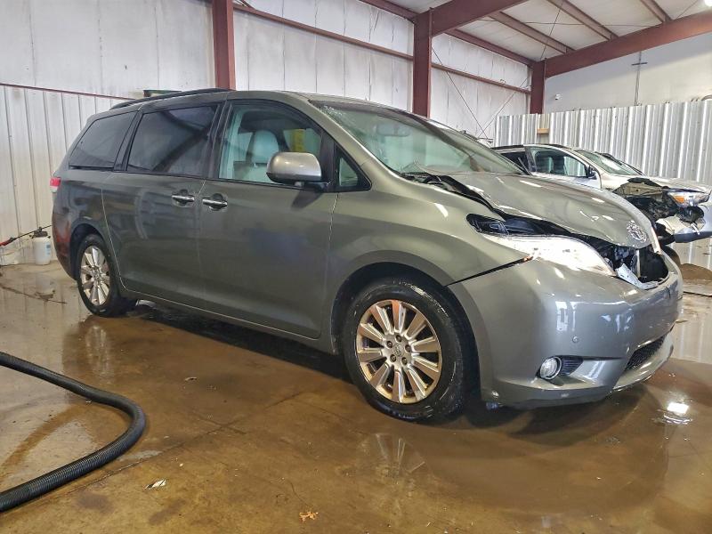 Photo 4 from auction – 2011 TOYOTA SIENNA XLE with VIN 5TDDK3DC3BS014461