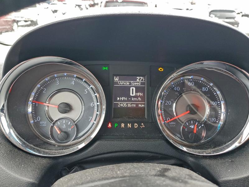 Photo 9 from auction – 2014 CHRYSLER TOWN & COU with VIN 2C4RC1BG6ER396074