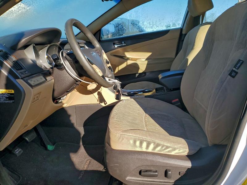 Photo 7 from auction – 2012 HYUNDAI SONATA GLS with VIN 5NPEB4AC0CH417013