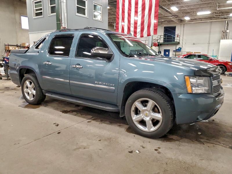 Photo 4 from auction – 2011 CHEVROLET AVALANCHE with VIN 3GNTKGE39BG132408