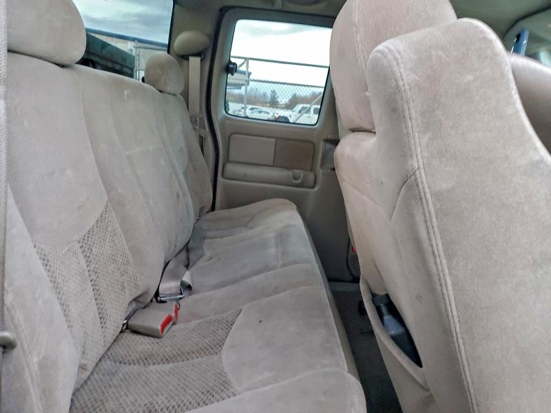 Photo 10 from auction – 2005 CHEVROLET SILVERADO with VIN 1GCHK29U85E157638