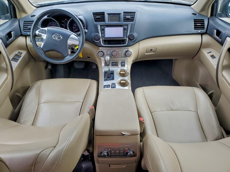 Фото 8 с аукциона – 2013 TOYOTA HIGHLANDER с VIN 5TDBK3EH7DS255380