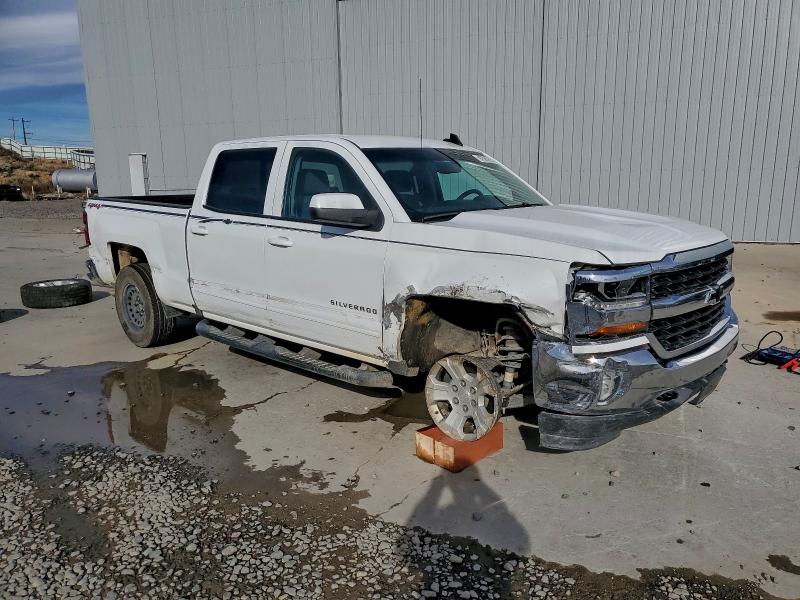 Photo 4 from auction – 2017 CHEVROLET SILVERADO with VIN 3GCUKREC6HG205199
