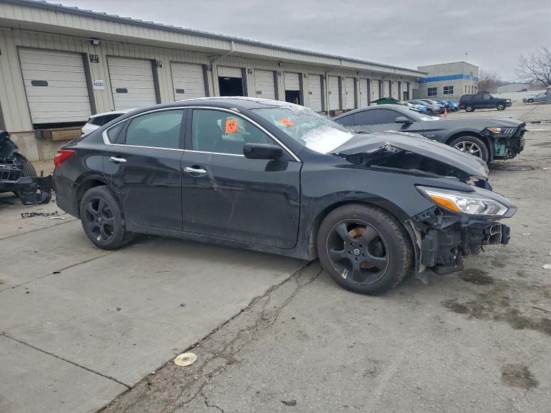 Photo 4 from auction – 2016 NISSAN ALTIMA 2.5 with VIN 1N4AL3AP0GC209746