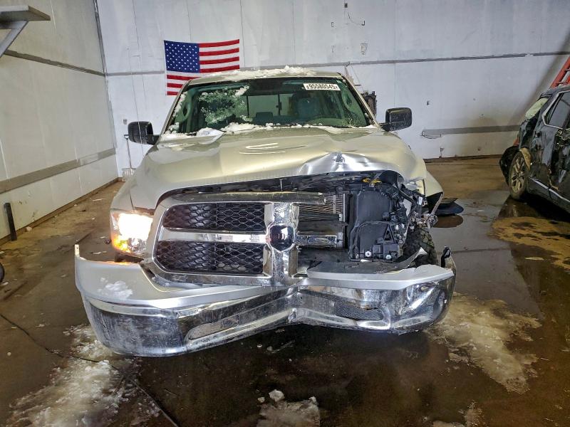 Photo 5 from auction – 2019 RAM 1500 CLASS with VIN 1C6RR7TT2KS513177
