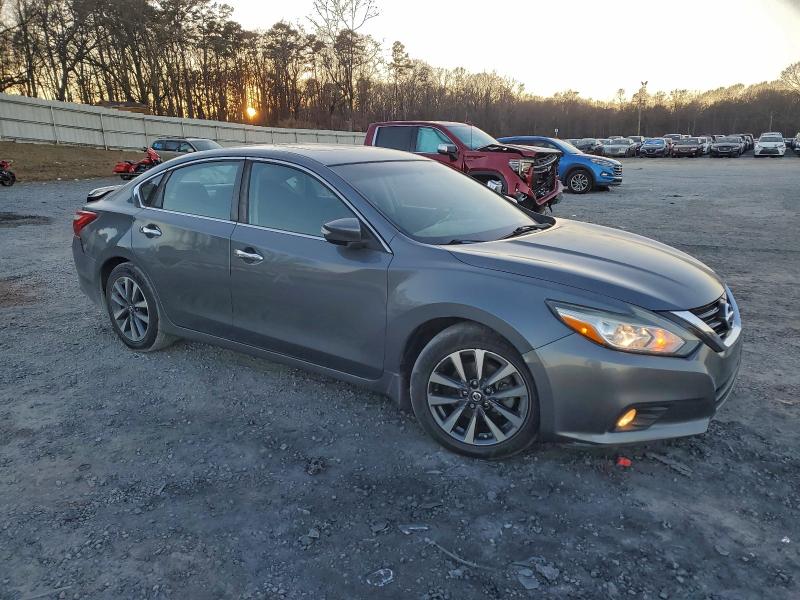 Photo 4 from auction – 2016 NISSAN ALTIMA 2.5 with VIN 1N4AL3AP4GC144397