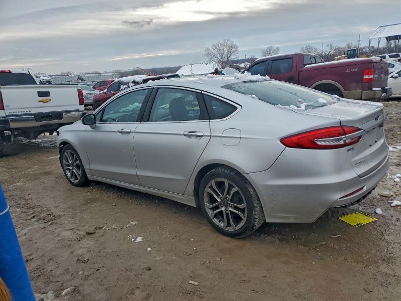 Photo 2 from auction – 2019 FORD FUSION SEL with VIN 3FA6P0CD8KR257226