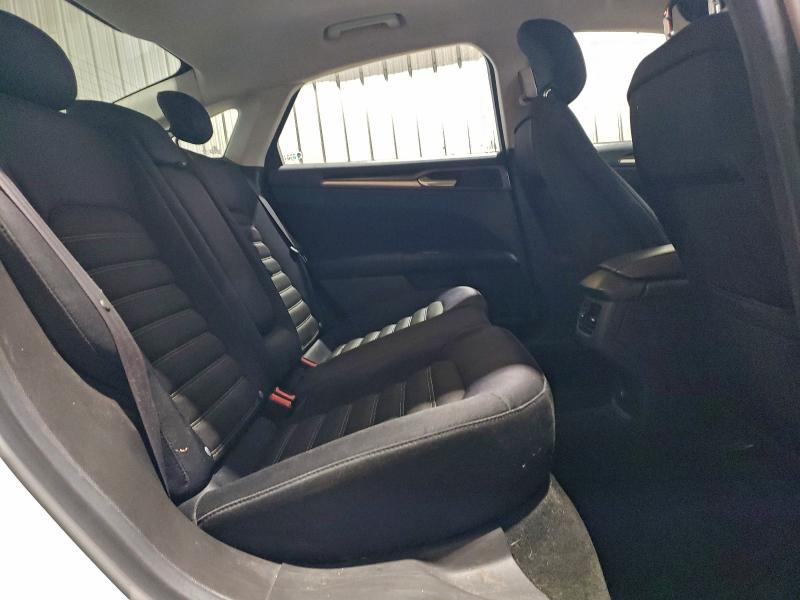 Photo 10 from auction – 2013 FORD FUSION SE with VIN 3FA6P0HR3DR372081