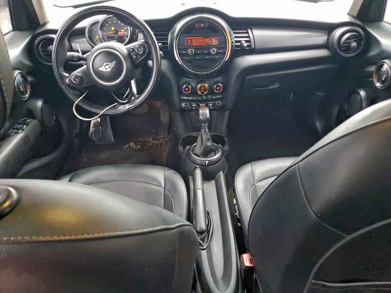 Photo 8 from auction – 2016 MINI COOPER with VIN WMWXU1C57G2D11262