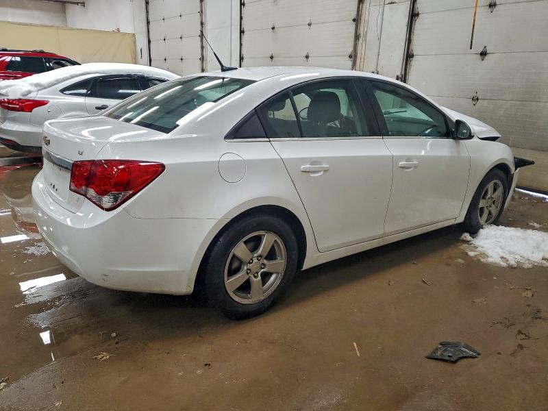 Photo 3 from auction – 2014 CHEVROLET CRUZE with VIN 1G1PC5SBXE7349627