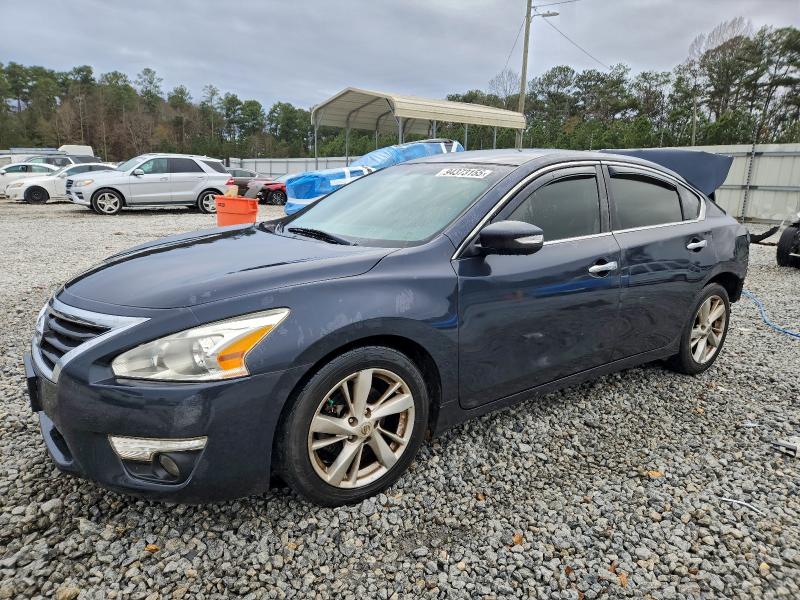 NISSAN ALTIMA 2.5 2014 with VIN 1N4AL3AP2EC325088 - Photo from auction