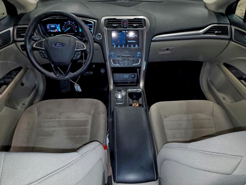 Photo 8 from auction – 2019 FORD FUSION SE with VIN 3FA6P0LU2KR123635