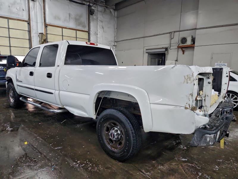 Photo 2 from auction – 2003 GMC SIERRA with VIN 1GTHC23193F217672