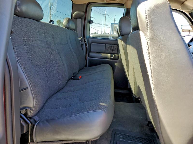 Photo 10 from auction – 2003 CHEVROLET SILVERADO with VIN 2GCEC19V231125754
