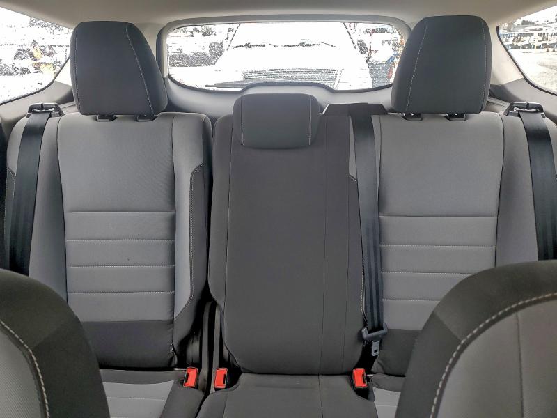 Photo 10 from auction – 2017 FORD ESCAPE S with VIN 1FMCU0F73HUA32690