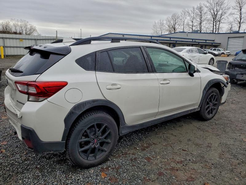 Photo 3 from auction – 2018 SUBARU CROSSTREK with VIN JF2GTABC0JH321608