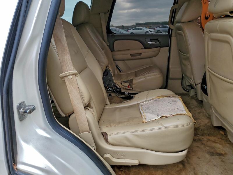 Photo 11 from auction – 2011 CHEVROLET TAHOE C150 with VIN 1GNSCCE04BR264046