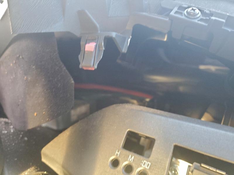 Photo 9 from auction – 2013 TOYOTA PRIUS with VIN JTDKN3DU7D0338896