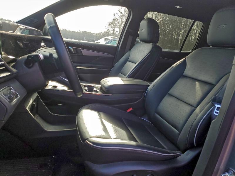 Photo 7 from auction – 2025 BUICK ENCLAVE with VIN 5GAEVBRS6SJ152046