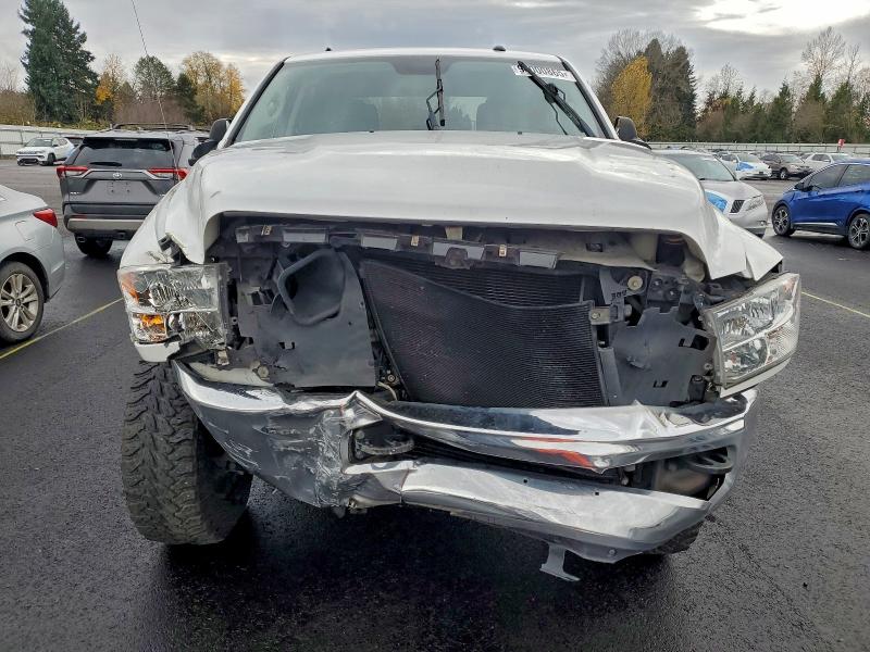 Photo 5 from auction – 2017 RAM 3500 ST with VIN 3C63R3GL2HG723271