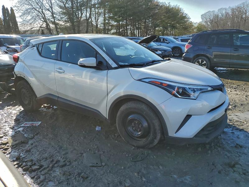 Photo 4 from auction – 2019 TOYOTA C-HR XLE with VIN NMTKHMBX7KR080785