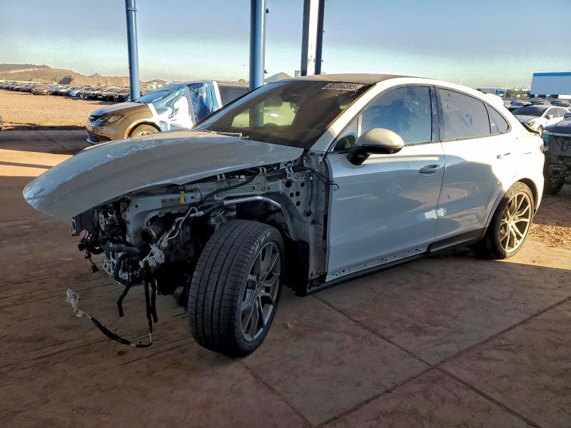 PORSCHE CAYENNE E 2023 with VIN WP1BE2AYXPDA28500 - Photo from auction