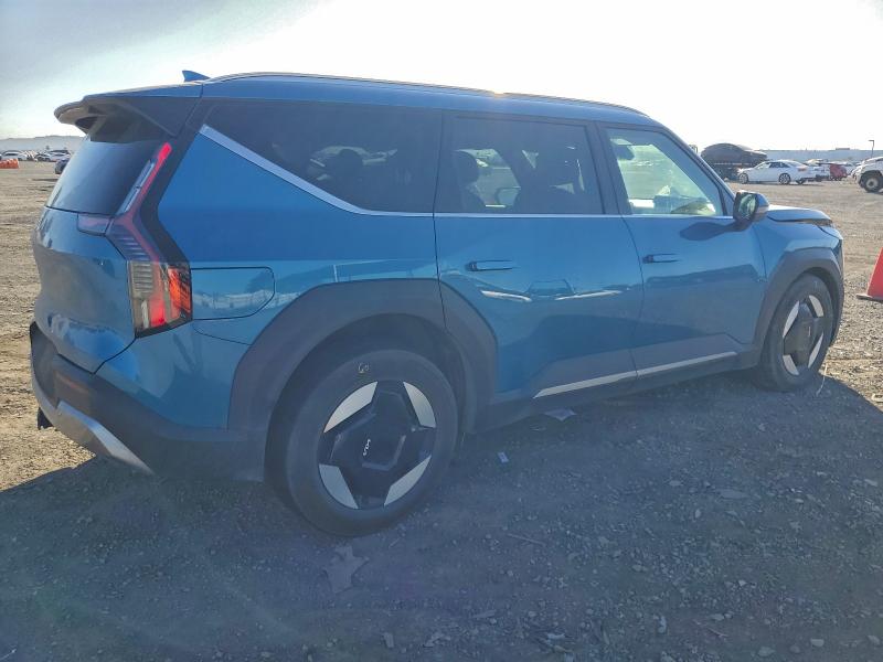 Photo 3 from auction – 2024 KIA EV9 WIND with VIN KNDAFFS52R6019447