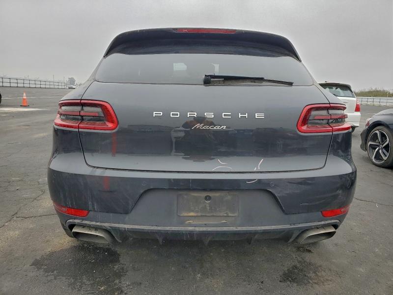 Photo 6 from auction – 2017 PORSCHE MACAN with VIN WP1AA2A51HLB83375
