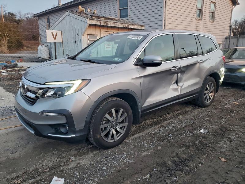 HONDA PILOT EXL 2019 with VIN 5FNYF6H5XKB096213 - Photo from auction