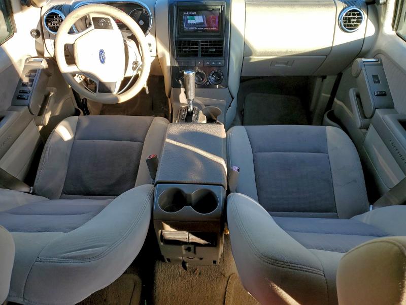 Zdjęcie 8 z aukcji – 2007 FORD EXPLORER X z VIN 1FMEU73E47UB35300