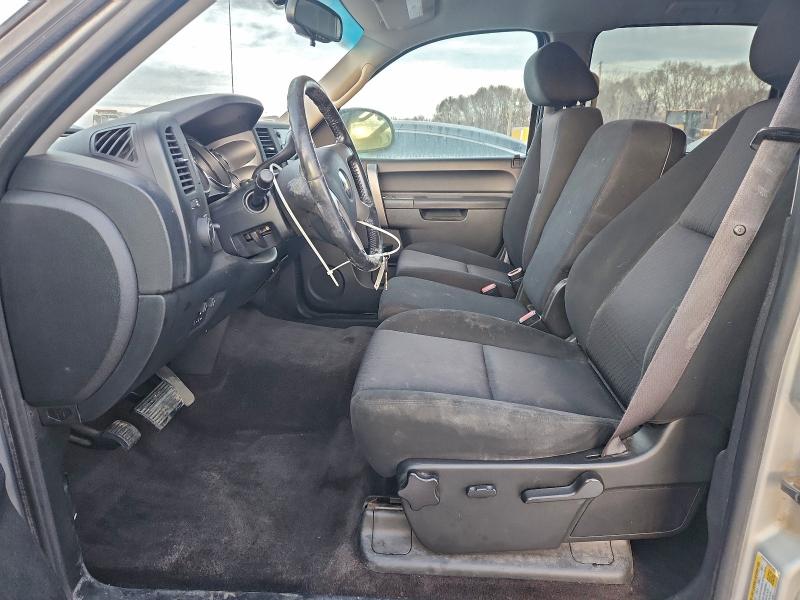 Photo 7 from auction – 2011 CHEVROLET SILVERADO with VIN 1GCPKSE3XBF195239