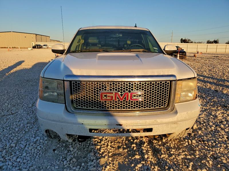 Photo 5 from auction – 2009 GMC SIERRA C15 with VIN 3GTEC03229G216774