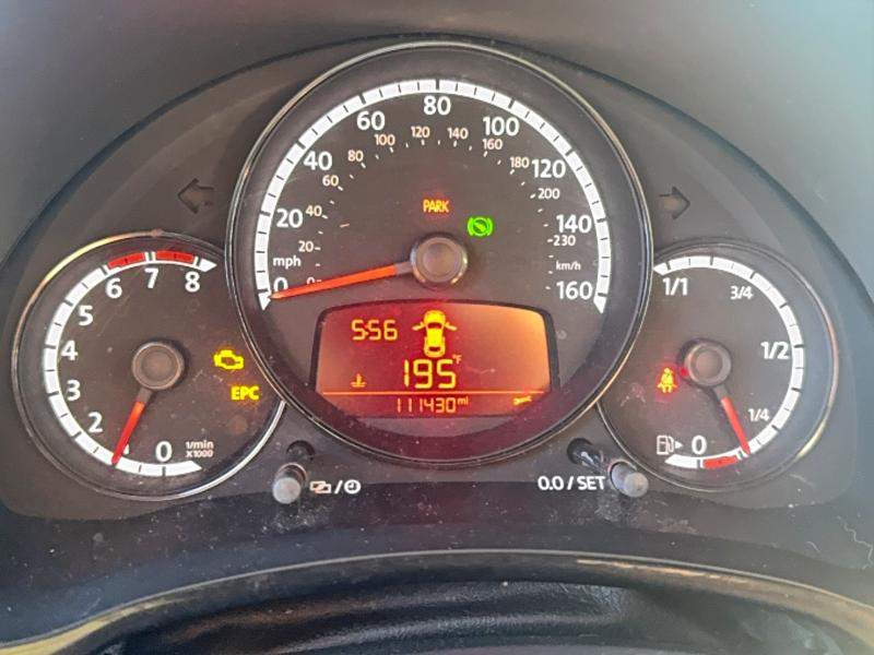 Photo 8 from auction – 2014 VOLKSWAGEN BEETLE with VIN 3VWFP7AT6EM624054