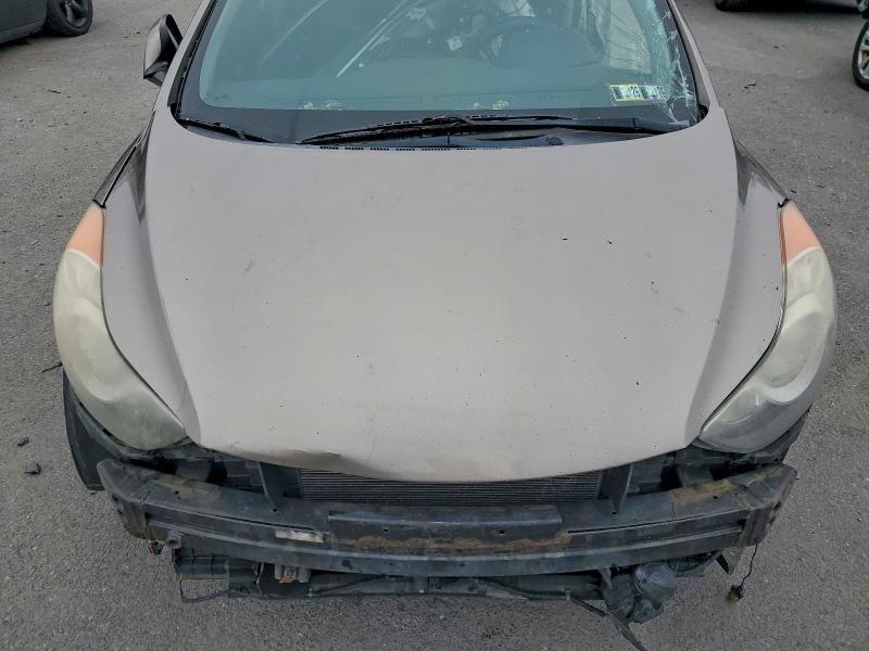 Photo 11 from auction – 2012 HYUNDAI ELANTRA GL with VIN 5NPDH4AE1CH112437