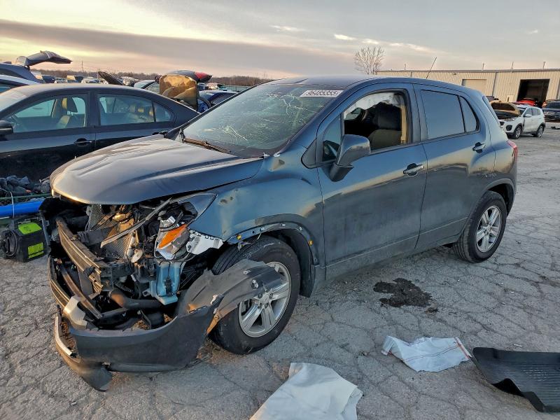 CHEVROLET TRAX LS 2021 with VIN KL7CJKSB2MB314180 - Photo from auction
