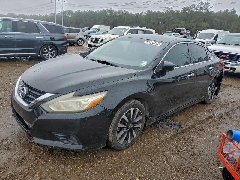 NISSAN ALTIMA 2018 with VIN 1N4AL3AP4JC111925 - Photo from auction