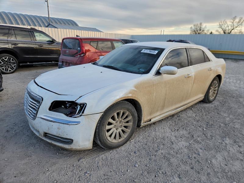 CHRYSLER 300 2014 with VIN 2C3CCAAG5EH159965 - Photo from auction