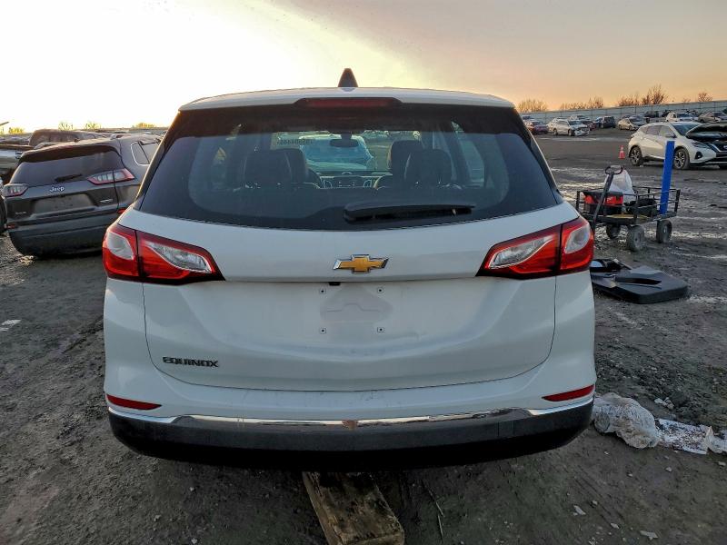 Photo 6 from auction – 2018 CHEVROLET EQUINOX with VIN 2GNAXHEV1J6134311