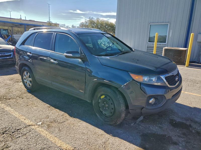 Photo 4 from auction – 2011 KIA SORENTO BA with VIN 5XYKTDA13BG168601